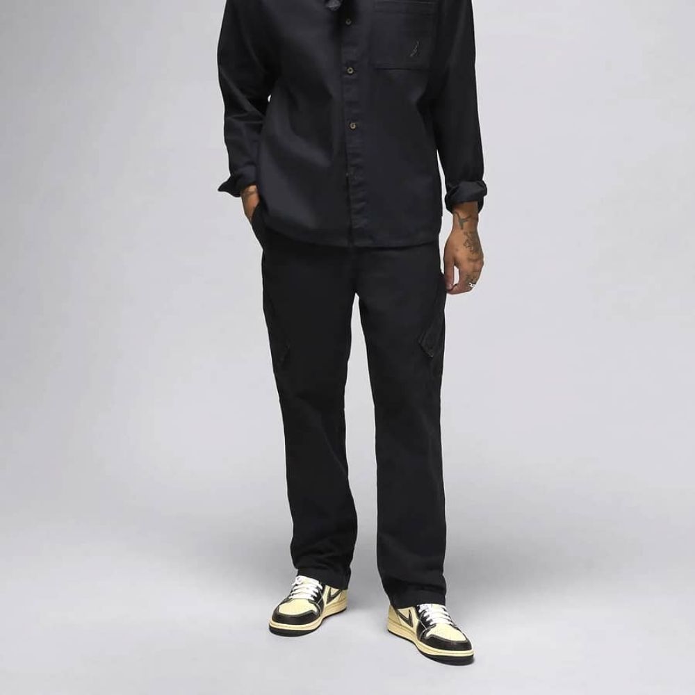 Air Jordan 1 Low SE Coconut Milk Black